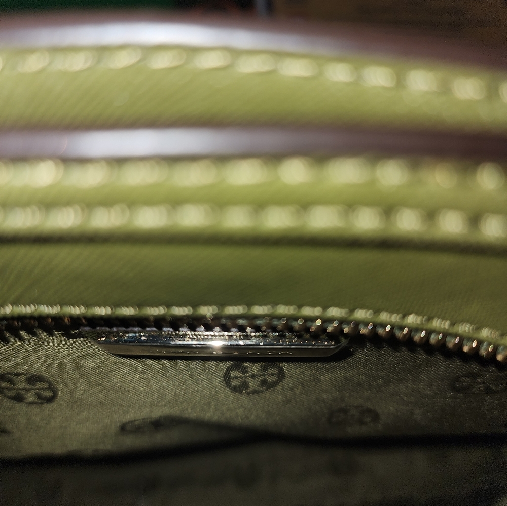 Large Tory Burch Saffiano Tote Bag (Olive) - Picture 7 of 9